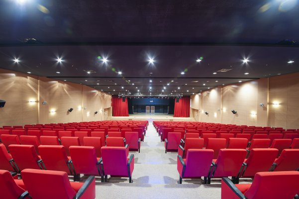 Dr. Kadı̇r Topbaş Kültür Sanat Ve Bı̇lgı̇