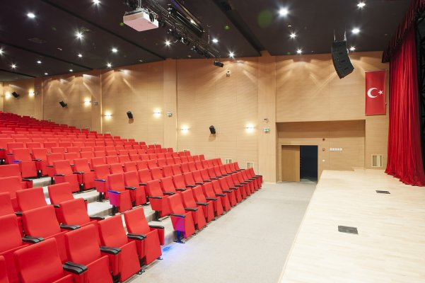 Dr. Kadı̇r Topbaş Kültür Sanat Ve Bı̇lgı̇