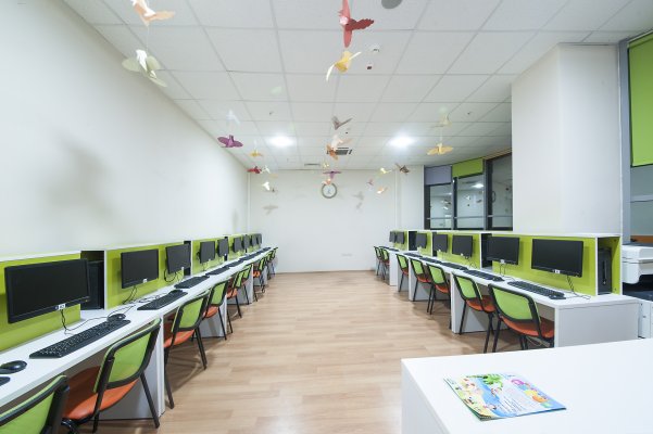 Dr. Kadı̇r Topbaş Kültür Sanat Ve Bı̇lgı̇
