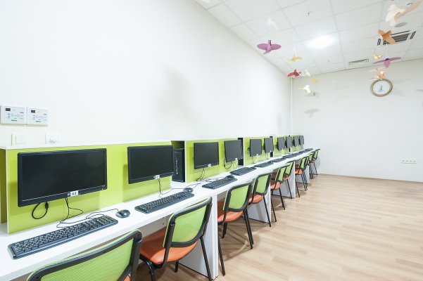 Dr. Kadı̇r Topbaş Kültür Sanat Ve Bı̇lgı̇