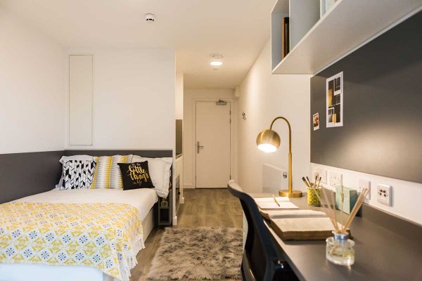 11 Yurt Mobilyaları