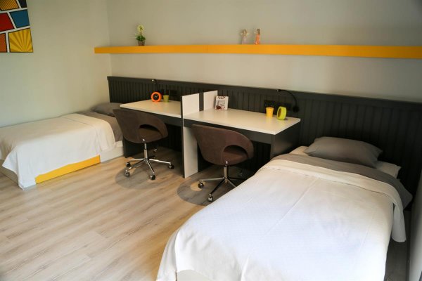 8 Yurt Mobilyaları