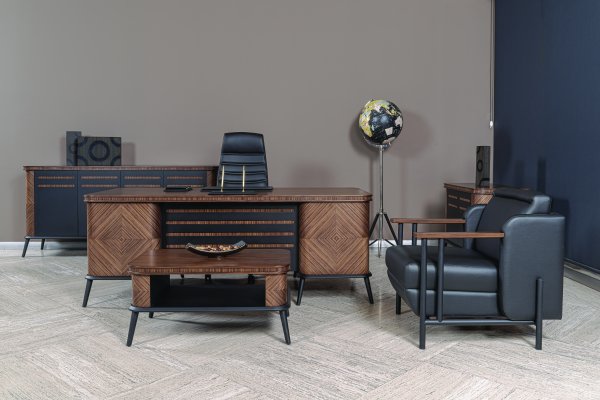 Crown VIP Executive Set