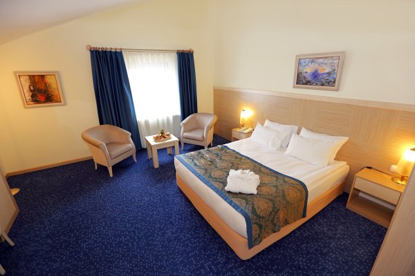 08 Otel Mobilyası